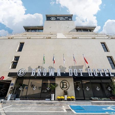 Brown Dot Hotel Pyeonghwa Plaza Mokpo Exterior foto