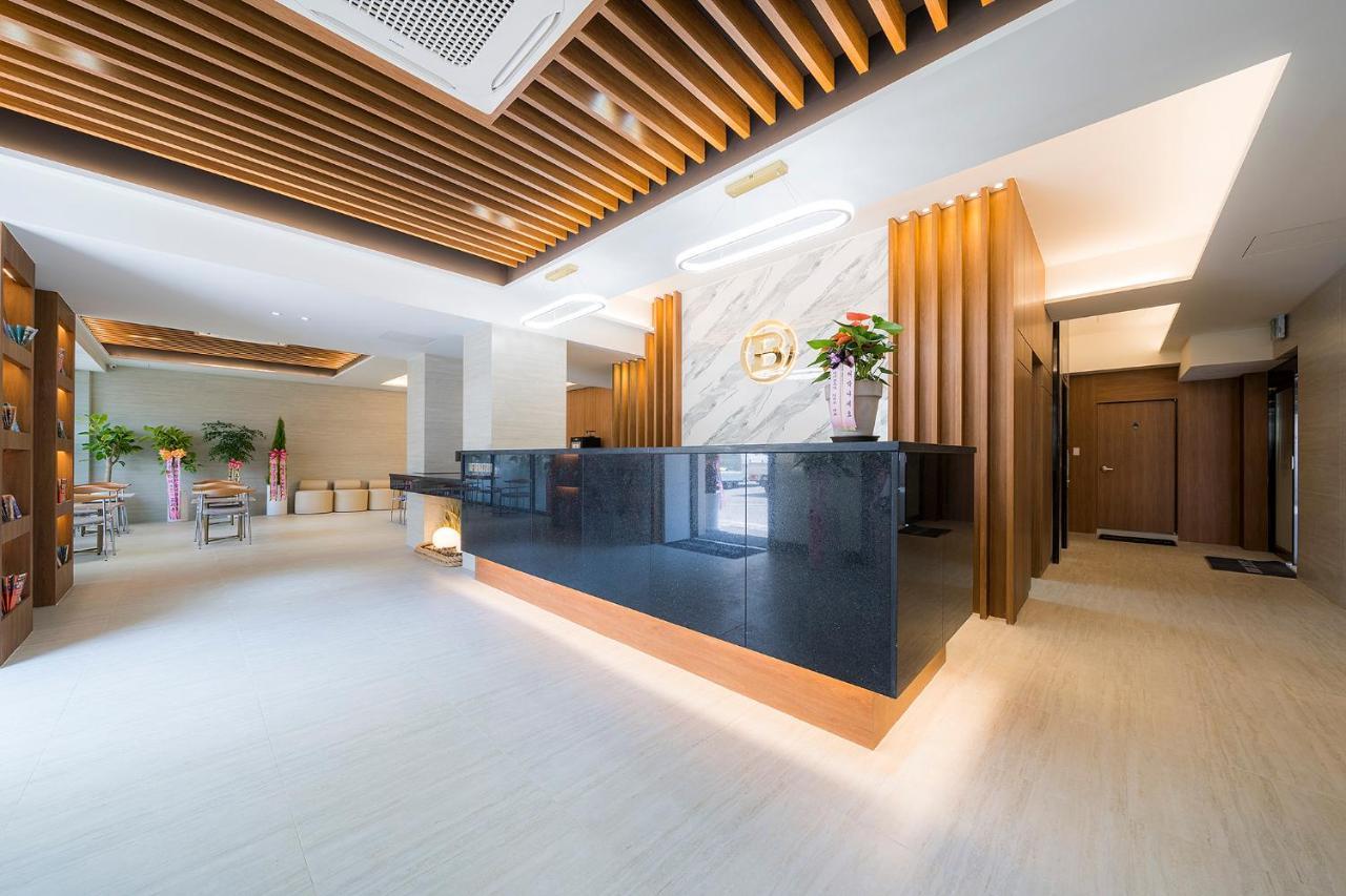 Brown Dot Hotel Pyeonghwa Plaza Mokpo Exterior foto