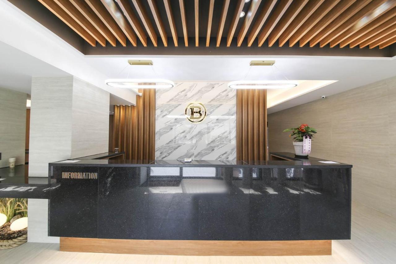 Brown Dot Hotel Pyeonghwa Plaza Mokpo Exterior foto