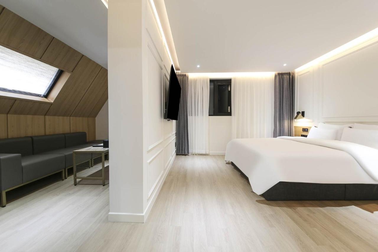 Brown Dot Hotel Pyeonghwa Plaza Mokpo Exterior foto