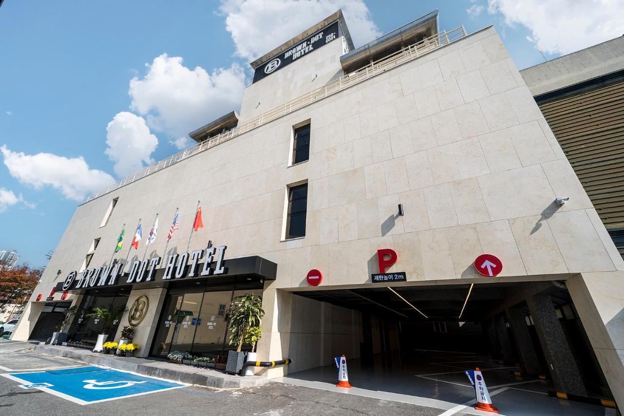 Brown Dot Hotel Pyeonghwa Plaza Mokpo Exterior foto